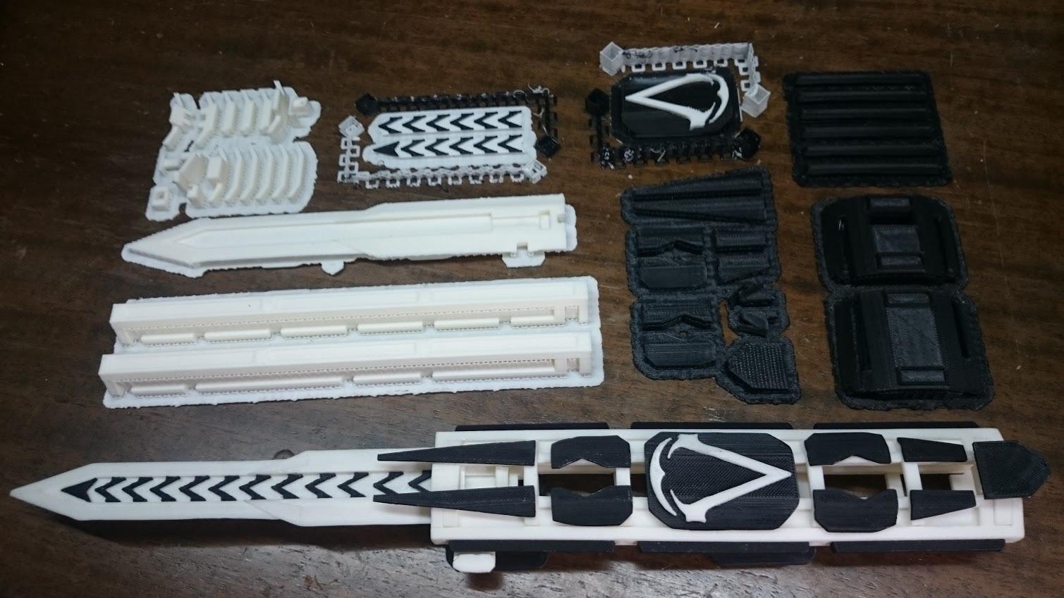 Incredible Retractable Assassin’s Creed Blade Created with 3D Printer