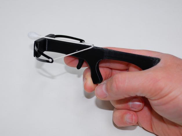 thingiverse-user-creates-q-tip-shooting-3d-printed-mini-crossbow