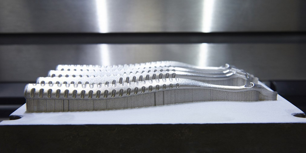 Orthopedic Surgeon Develops Game-Changing 3D Printed Tool for ACL Surgeries