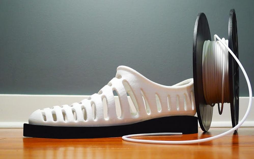Feetz CEO, Lucy Beard Details Plans for Their 3D Printed SizeMe Shoes