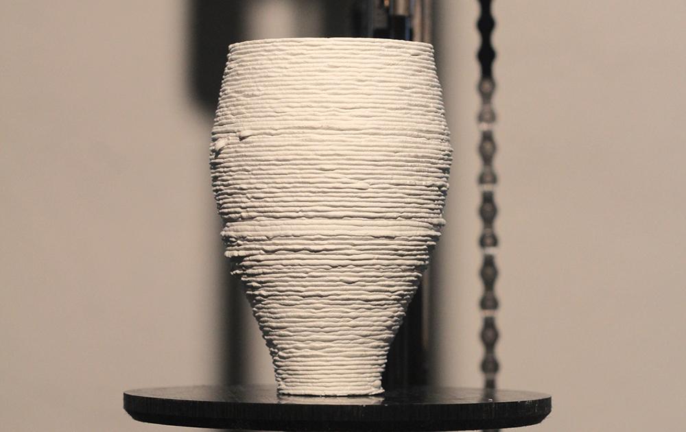 A vase that was printed on Bruin's analogue 3D printer