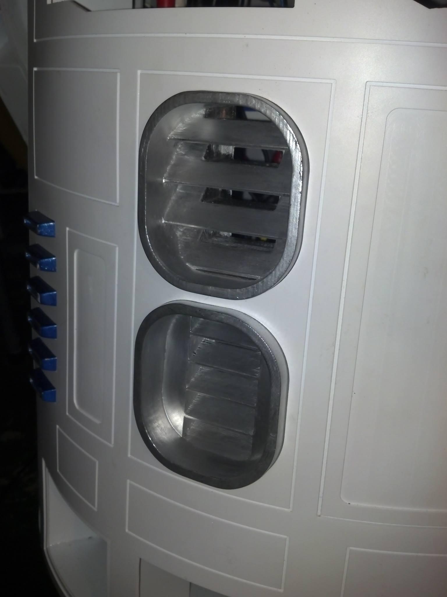 Star Wars Fans Create a Full-scale 3D Printed R2-D2 in Honor of Late ...