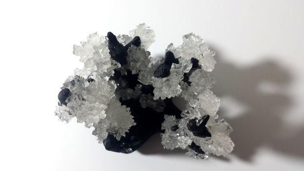 Sugar crystals growing on a 3D printed surface
