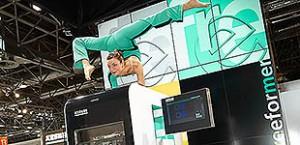 The acrobatic unveiling: Freeformer at K 2013