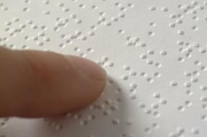 Braille_closeup