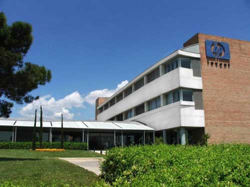 HP en Sant Cugat headquarters was opened in 1985.