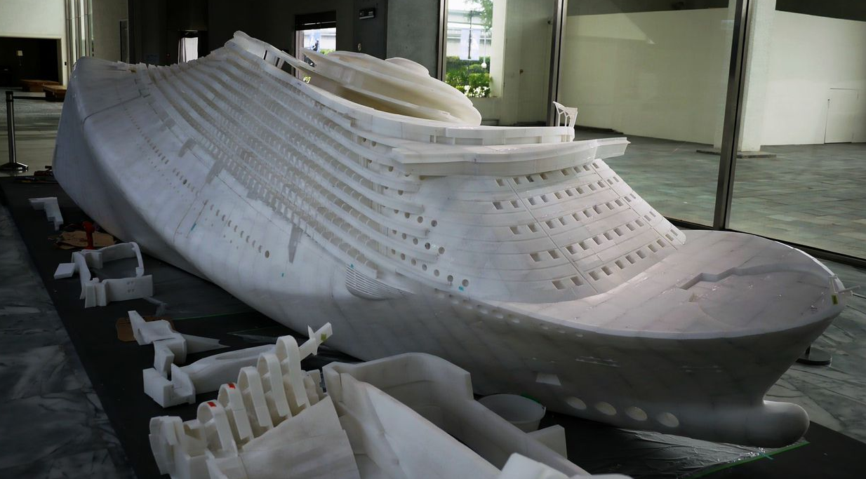 Artist is 3D Printing a 26 Foot Long Boat in 100,000 