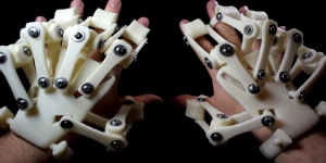 Australian Man 3D Prints Incredible Exoskeleton Hand