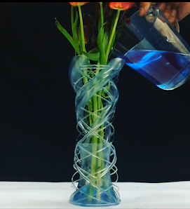 filling vase