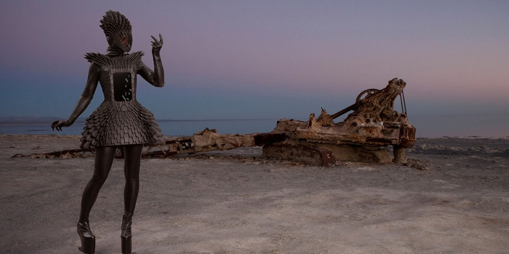 Tiffany Trenda: 3D Printed Fashion & Technology Lead to Human Synchronicity