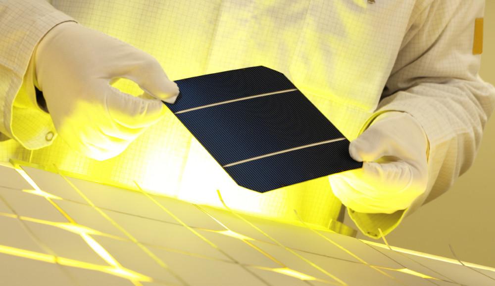 Solar cells made with Sicrys inks.