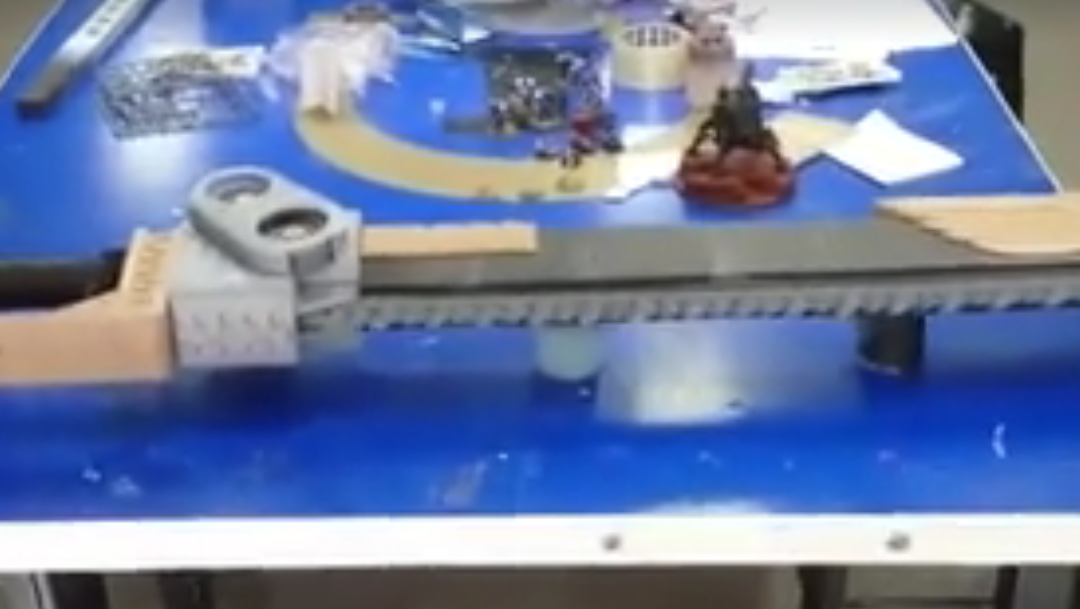 Check Out this Awesome Full-Sized Working 3D Printed Warhammer 40K Chainsword