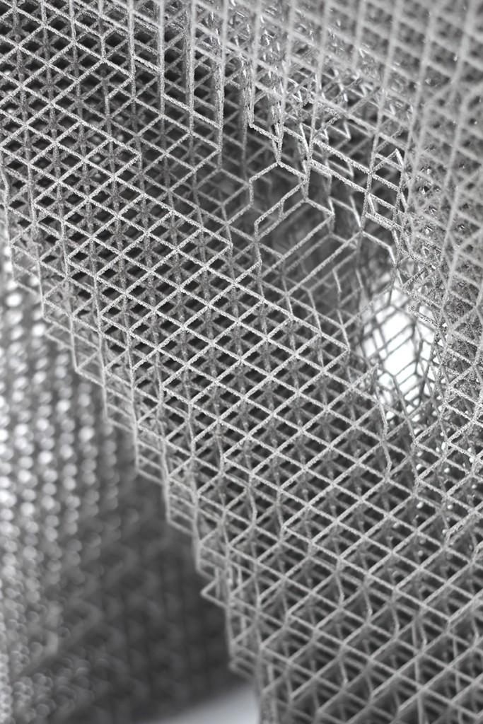 joris-laarman-lab-aluminum-gradient-chair-designboom-06-818x1227