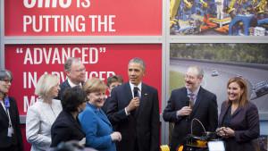 Obama and Merkel meet with MakerGear CEO Rick Pollack at Hannover Messe.