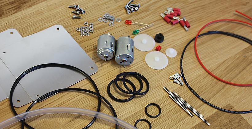 Parts and components from the Basic LAYKANICS kit.