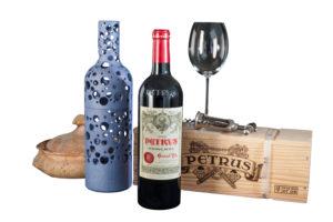 perforated-wine-botte-design