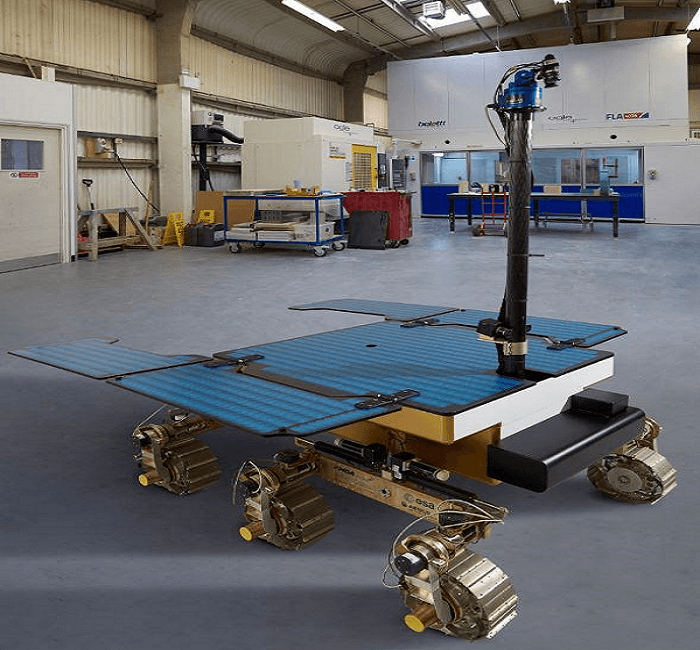 mars-rover-in-ogle-workshop
