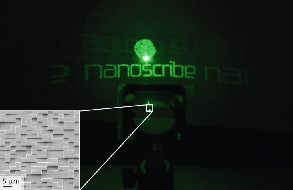 Nanoprinted DOEs