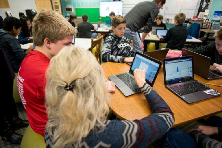 Montana Educator Uses Robo 3D Printers to Teach Her Fifth Grade Students How to Succeed