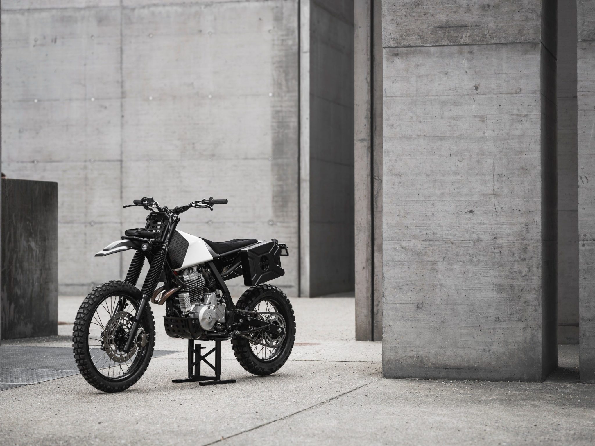 Honda nx650 Scrambler