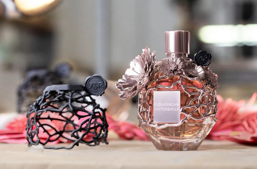 Metal 3D printed perfume bottles by Formula 1 - 3Dnatives