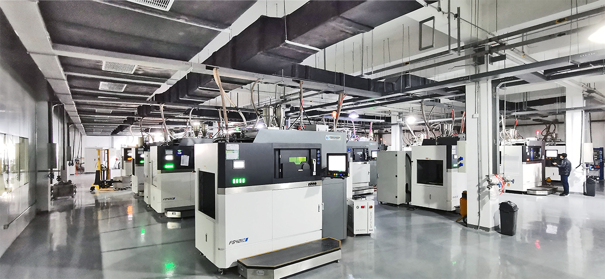 An array of 18+ Farsoon’s FS421M metal systems are installed at Falcontech Super AM Factory. Image courtesy of Falcontech