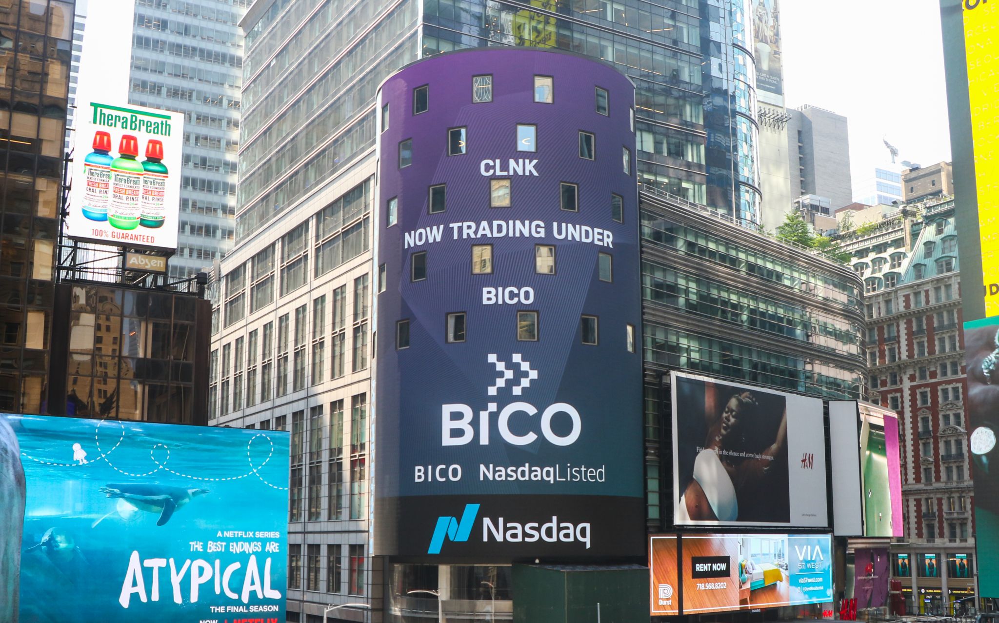 Nasdaq Stockholm sign announces Bico to begin trading on the exchange.
