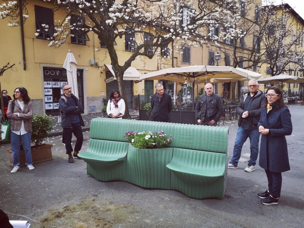 A 3D printed public furniture with recycled plastic installed in Italian city of Lucca.