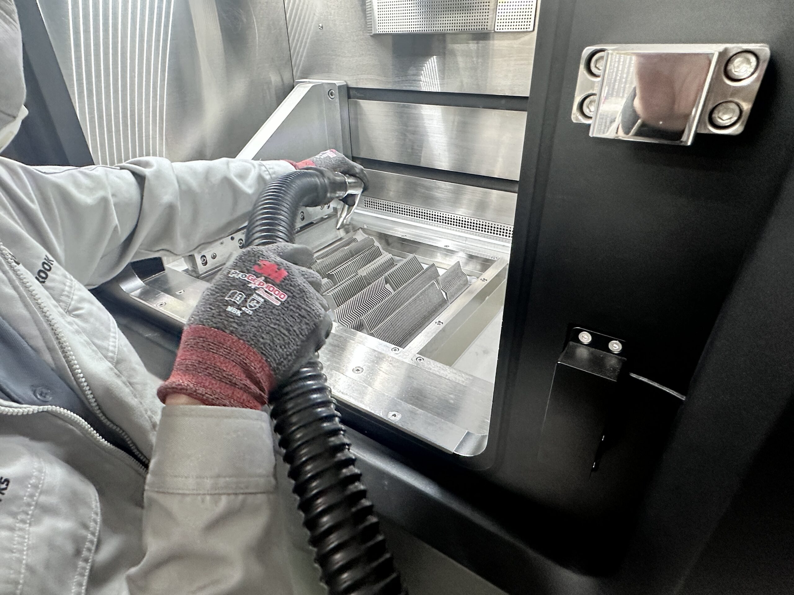 Eplus3D and Hankook Push Metal 3D Printing Into Tire Production