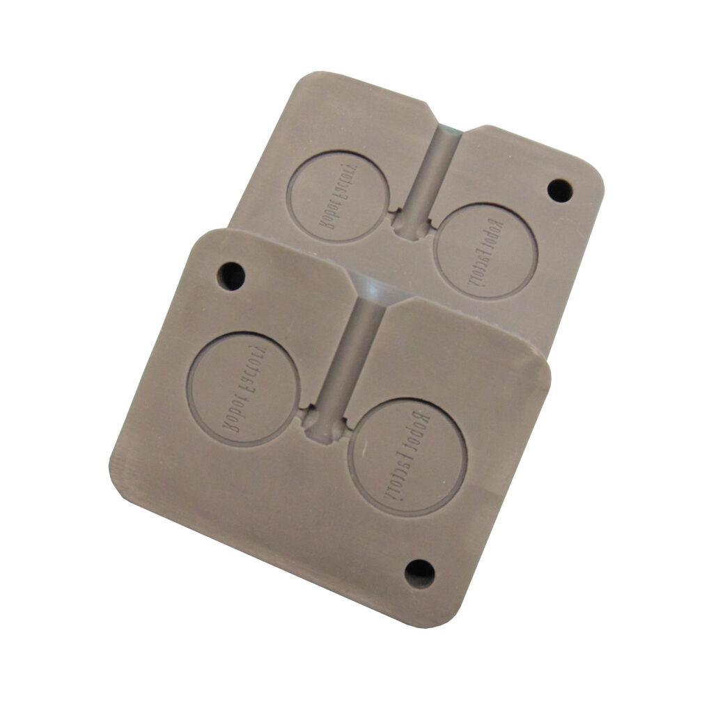 Excellent Desktop Injection Molding, Made in Italy by Robot Factory3DPrint.com | Additive Manufacturing Business 4 Stampo moneta